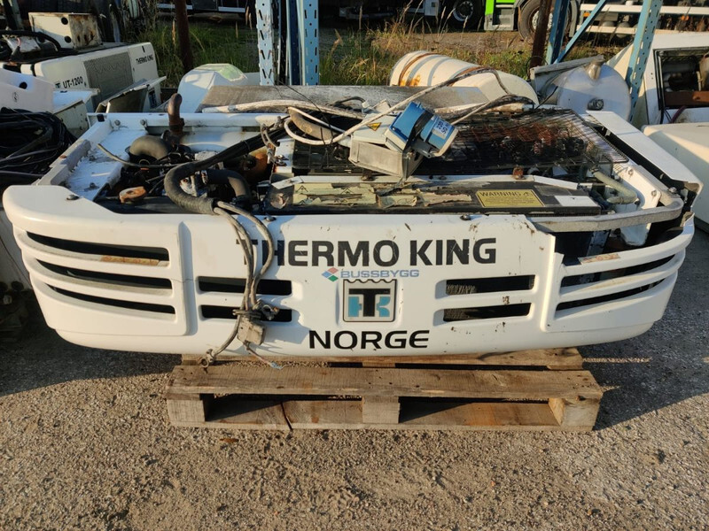 THERMO KING TS-300 REFRIGERATION UNIT / KÜLMASEADE - Carroçaria - frigorífico: foto 2 THERMO KING TS-300 REFRIGERATION UNIT / KÜLMASEADE - Carroçaria - frigorífico: foto 2