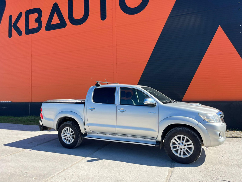 Toyota Hilux 4x4 - Automóvel: foto 5 Toyota Hilux 4x4 - Automóvel: foto 5