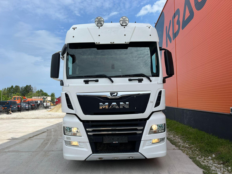 MAN TGX 28.580 6x2 XXL CAB / INTARDER / DOUBLE BOGIE - Tractor: foto 2 MAN TGX 28.580 6x2 XXL CAB / INTARDER / DOUBLE BOGIE - Tractor: foto 2