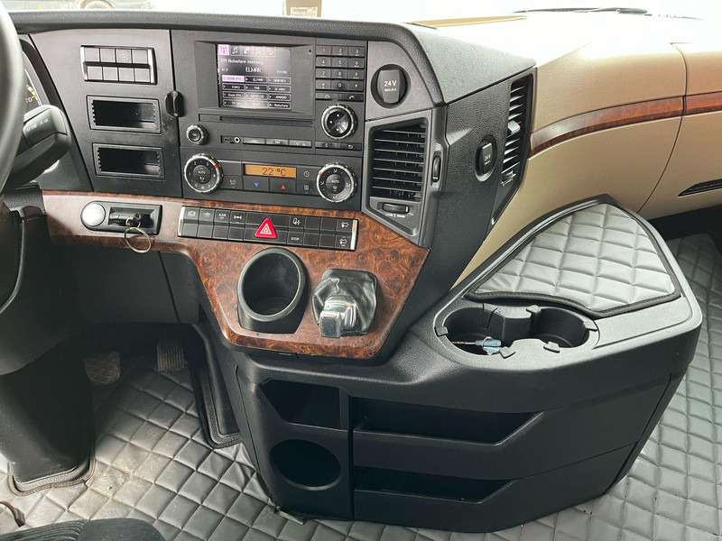 Tractor Mercedes-Benz Actros 1845 4x2 BIG SPACE / ADR: foto 19