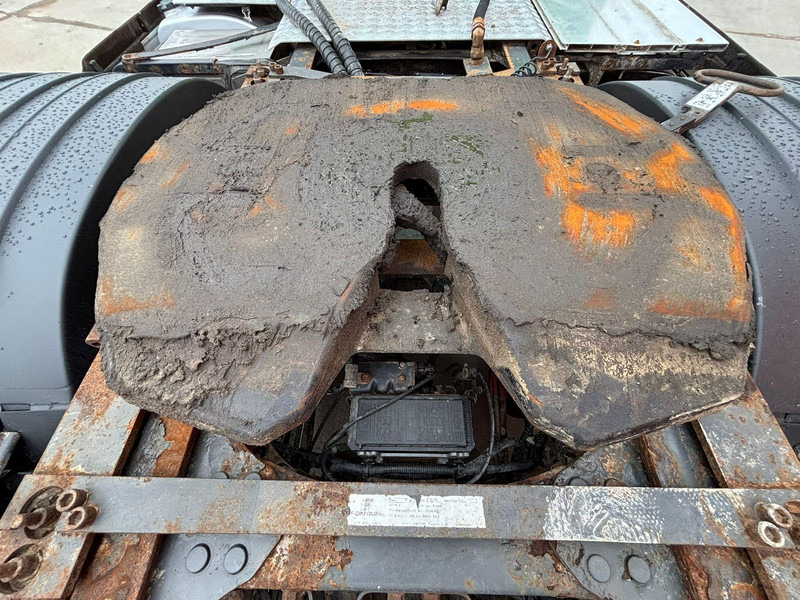 Tractor Volvo FH 16 600 6x2 GLOBE XXL ! / HYDRAULICS / RETARDER / DOUBLE BOGIE: foto 12