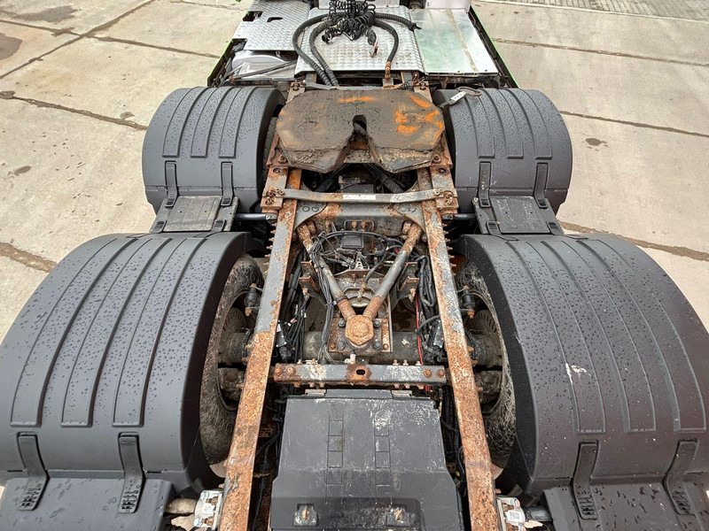 Tractor Volvo FH 16 600 6x2 GLOBE XXL ! / HYDRAULICS / RETARDER / DOUBLE BOGIE: foto 11