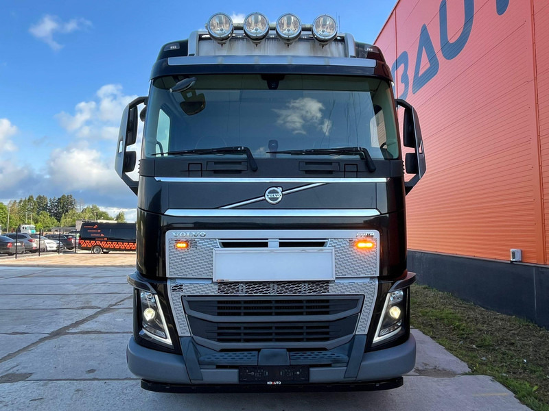 Volvo FH 16 750 8x4 GCW 90 ton / DOLLY / RETARDER - Tractor: foto 2 Volvo FH 16 750 8x4 GCW 90 ton / DOLLY / RETARDER - Tractor: foto 2