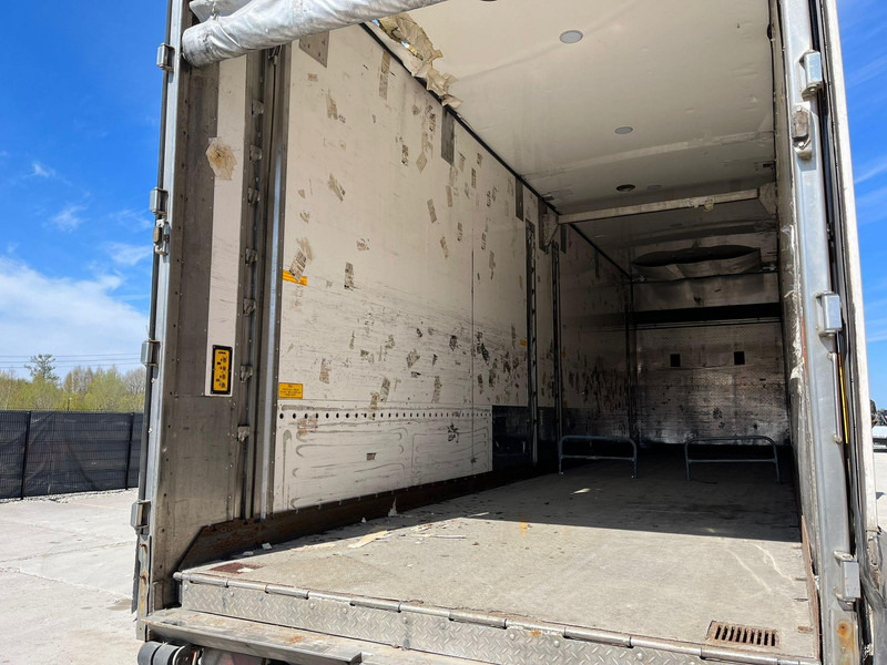 Reboque frigorífico Vak V-4-40 VECTOR 1950 / BOX L=10804 mm: foto 12 Reboque frigorífico Vak V-4-40 VECTOR 1950 / BOX L=10804 mm: foto 12