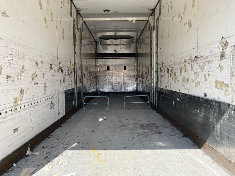 Reboque frigorífico Vak V-4-40 VECTOR 1950 / BOX L=10804 mm: foto 11 Reboque frigorífico Vak V-4-40 VECTOR 1950 / BOX L=10804 mm: foto 11