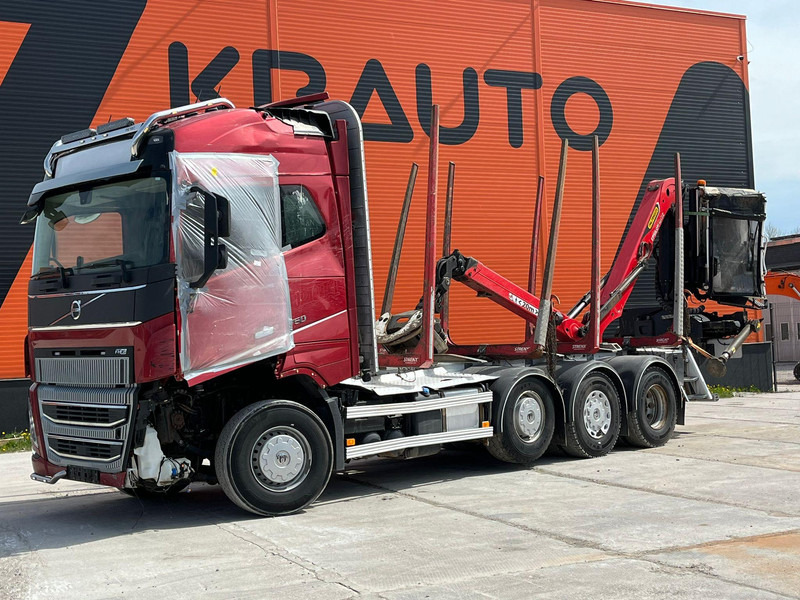 Volvo FH 16 750 8x4/4 DAMAGED ! - Camião de transporte de madeira, Camião grua: foto 1 Volvo FH 16 750 8x4/4 DAMAGED ! - Camião de transporte de madeira, Camião grua: foto 1