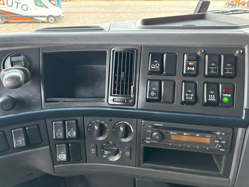 Locação financeira de Volvo FH 540 6x2 LOW CHECKED MILEAGE ! / RETARDER / CHASSIS L=6975 mm Volvo FH 540 6x2 LOW CHECKED MILEAGE ! / RETARDER / CHASSIS L=6975 mm: foto 19 Locação financeira de Volvo FH 540 6x2 LOW CHECKED MILEAGE ! / RETARDER / CHASSIS L=6975 mm Volvo FH 540 6x2 LOW CHECKED MILEAGE ! / RETARDER / CHASSIS L=6975 mm: foto 19