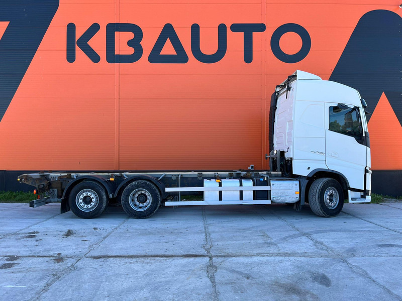 Volvo FH 540 6x2 RETARDER - Camião transportador de contêineres/ Caixa móvel: foto 4 Volvo FH 540 6x2 RETARDER - Camião transportador de contêineres/ Caixa móvel: foto 4