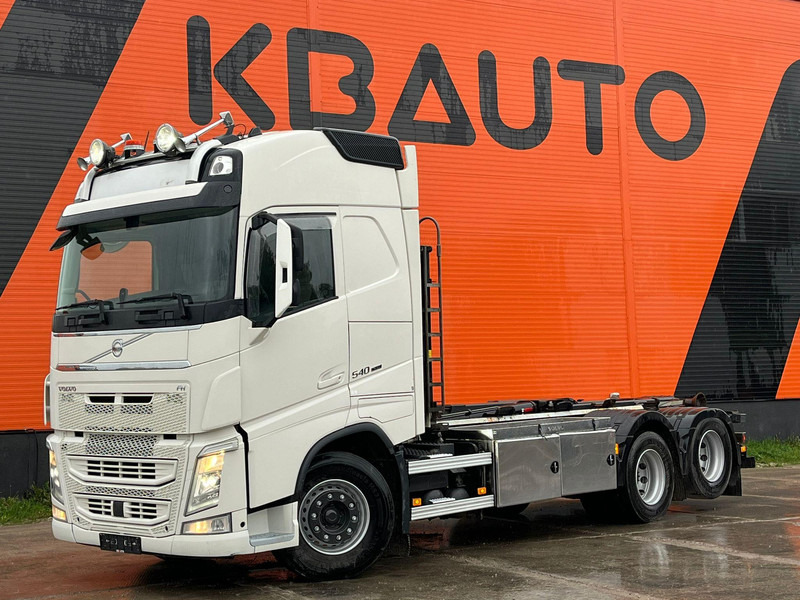 Volvo FH 540 6x4 HIAB 21 ton / L=5600 mm / RETARDER / TANDEM AXLE LIFT - Camião polibenne: foto 1 Volvo FH 540 6x4 HIAB 21 ton / L=5600 mm / RETARDER / TANDEM AXLE LIFT - Camião polibenne: foto 1