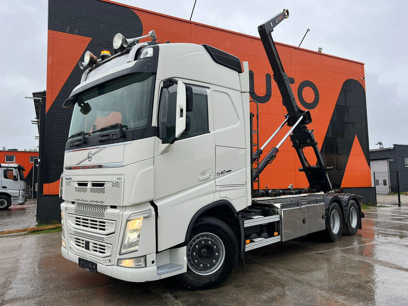 Volvo FH 540 6x4 HIAB 21 ton / L=5600 mm / RETARDER / TANDEM AXLE LIFT - Camião polibenne: foto 2 Volvo FH 540 6x4 HIAB 21 ton / L=5600 mm / RETARDER / TANDEM AXLE LIFT - Camião polibenne: foto 2