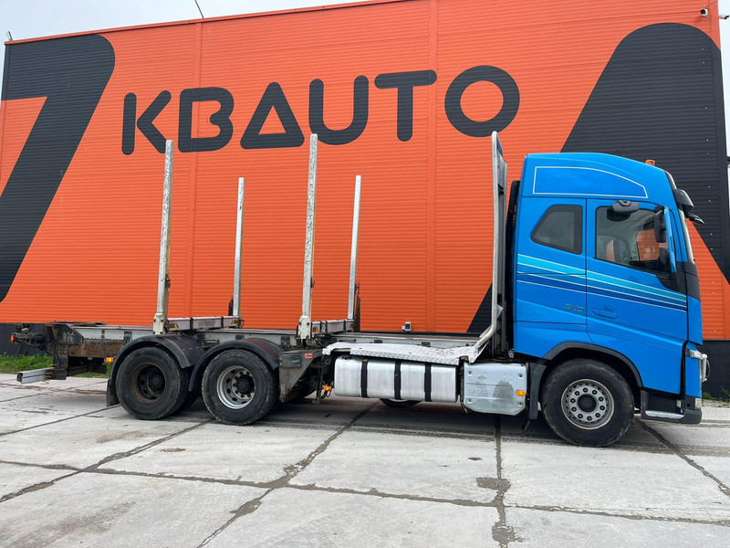 Volvo FH 540 6x4 HYDRAULICS - Camião de transporte de madeira, Camião grua: foto 5 Volvo FH 540 6x4 HYDRAULICS - Camião de transporte de madeira, Camião grua: foto 5