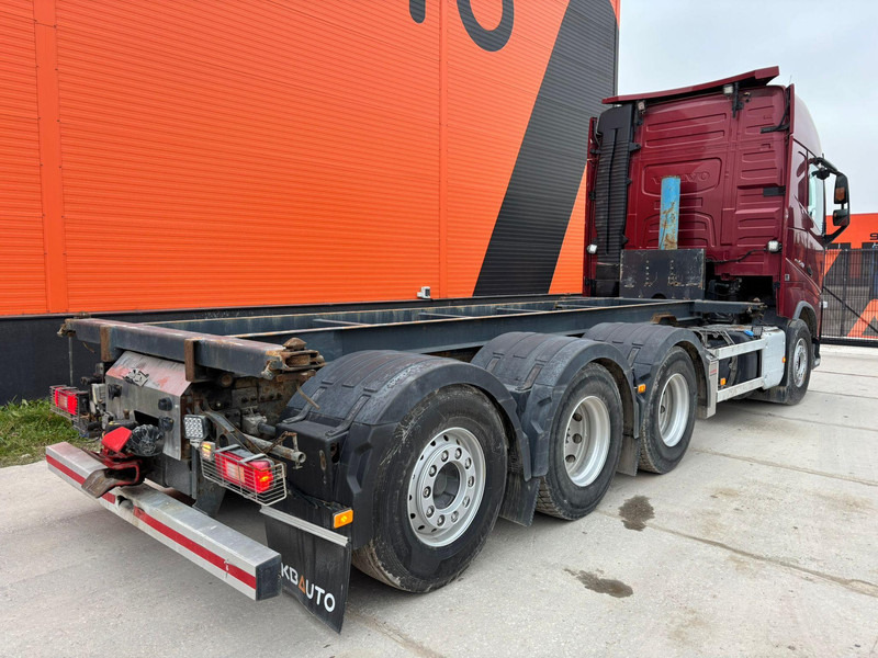 Volvo FH 540 8x4*4 CHASSIS L=6124 mm - Camião chassi: foto 5 Volvo FH 540 8x4*4 CHASSIS L=6124 mm - Camião chassi: foto 5