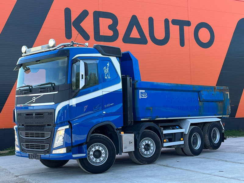 Volvo FH 540 8x4 TANDEM AXLE LIFT / BIG AXLES / BOX L=5712 mm - Camião basculante: foto 1 Volvo FH 540 8x4 TANDEM AXLE LIFT / BIG AXLES / BOX L=5712 mm - Camião basculante: foto 1