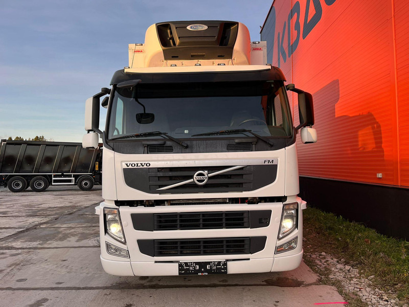 Volvo FM 370 4x2 SUPRA 950 Mt / BOX L=7746 mm - Camião frigorífico: foto 3 Volvo FM 370 4x2 SUPRA 950 Mt / BOX L=7746 mm - Camião frigorífico: foto 3