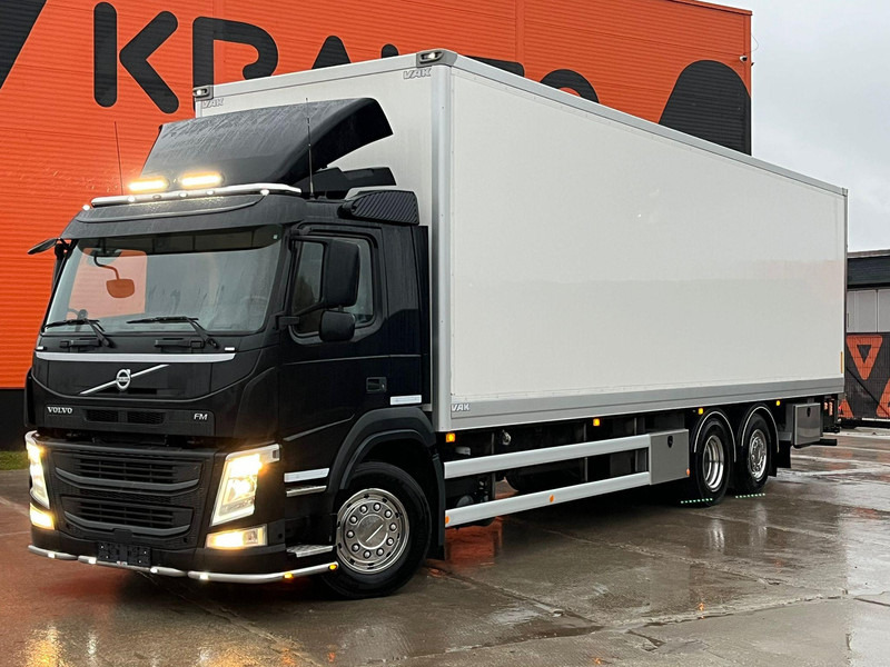 Volvo FM 420 6x2 ADBLUE PROGRAMMED OFF / BOX HEATING / BOX L=9977 mm - Camião furgão: foto 1 Volvo FM 420 6x2 ADBLUE PROGRAMMED OFF / BOX HEATING / BOX L=9977 mm - Camião furgão: foto 1