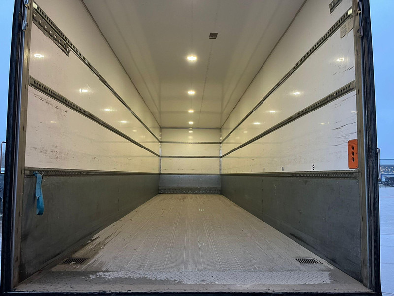 Locação financeira de Volvo FM 420 6x2 ADBLUE PROGRAMMED OFF / BOX HEATING / BOX L=9977 mm Volvo FM 420 6x2 ADBLUE PROGRAMMED OFF / BOX HEATING / BOX L=9977 mm: foto 12