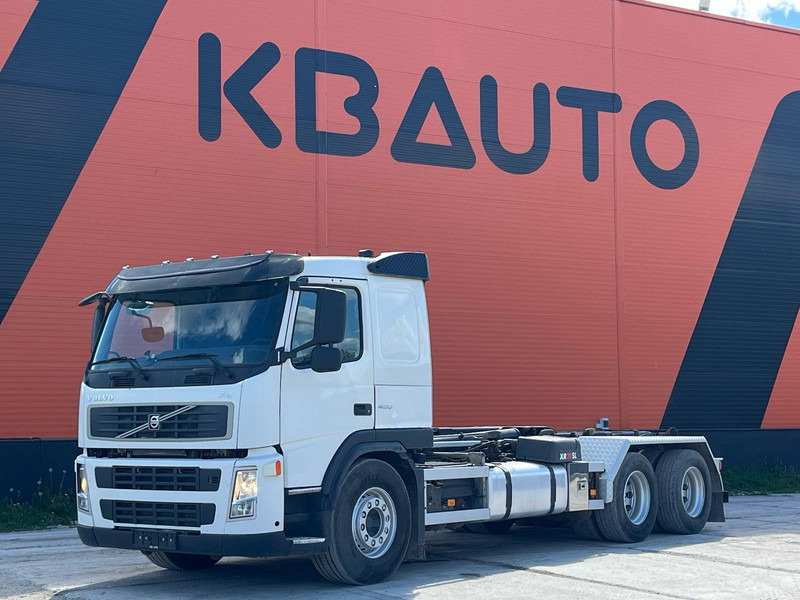 Volvo FM 420 6x4 HIAB 20 ton / L=5600 mm - Camião polibenne: foto 1 Volvo FM 420 6x4 HIAB 20 ton / L=5600 mm - Camião polibenne: foto 1