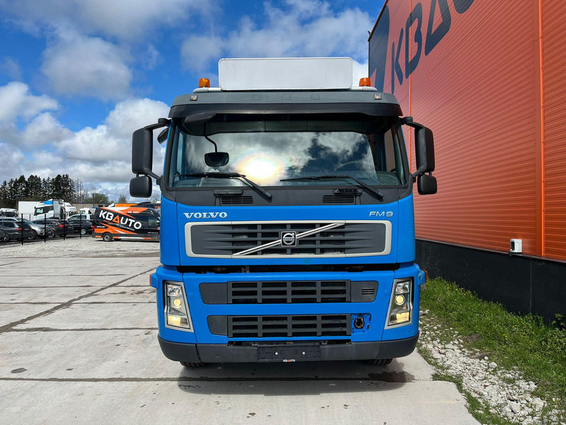 Volvo FM 9 300 6x2*4 HIAB 085D-3 / PLATFORM L=6320 mm - Camião de caixa aberta/ Plataforma, Camião grua: foto 3 Volvo FM 9 300 6x2*4 HIAB 085D-3 / PLATFORM L=6320 mm - Camião de caixa aberta/ Plataforma, Camião grua: foto 3