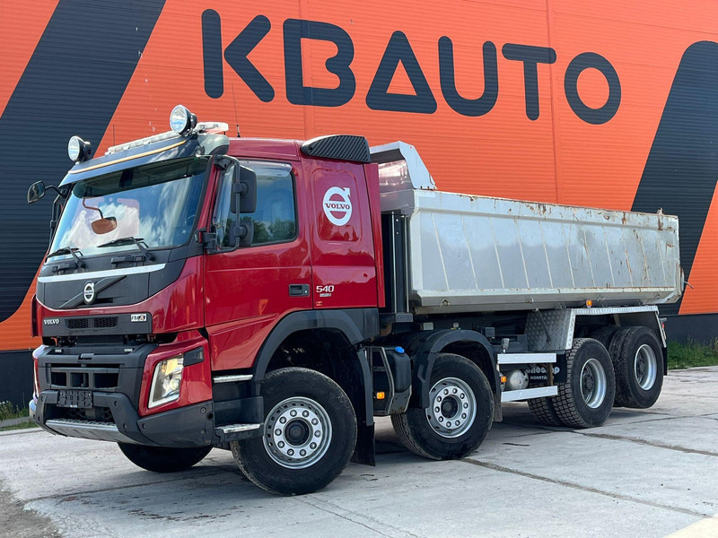 Volvo FMX 540 8x4 RETARDER / TANDEM AXLE LIFT / BIG AXLES - Camião basculante: foto 1 Volvo FMX 540 8x4 RETARDER / TANDEM AXLE LIFT / BIG AXLES - Camião basculante: foto 1