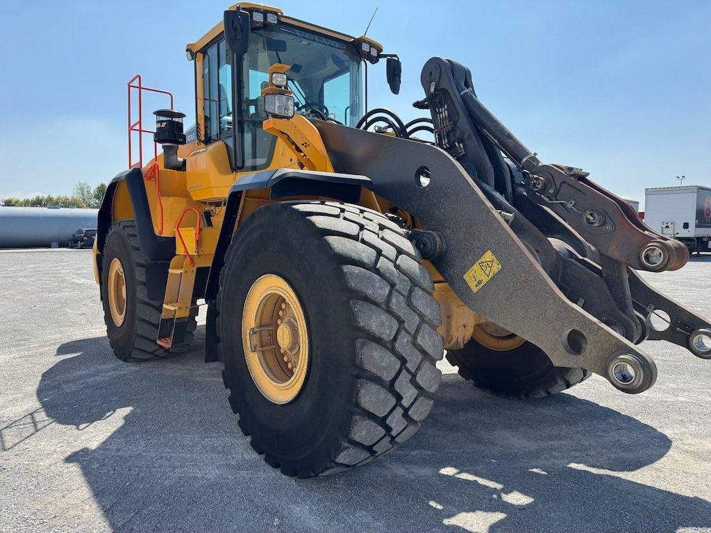 Locação financeira de  Volvo L180H Volvo L180H: foto 6
