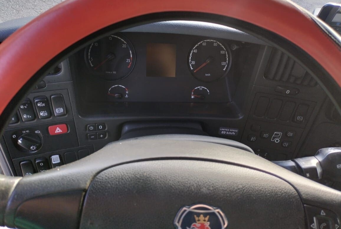 Locação financeira de Scania P450 Scania P450: foto 9