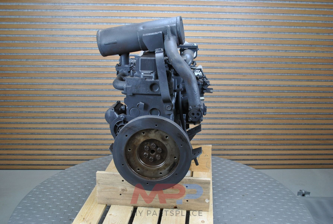 Kubota Kubota V2403 - Motor para Máquina agrícola: foto 3 Kubota Kubota V2403 - Motor para Máquina agrícola: foto 3