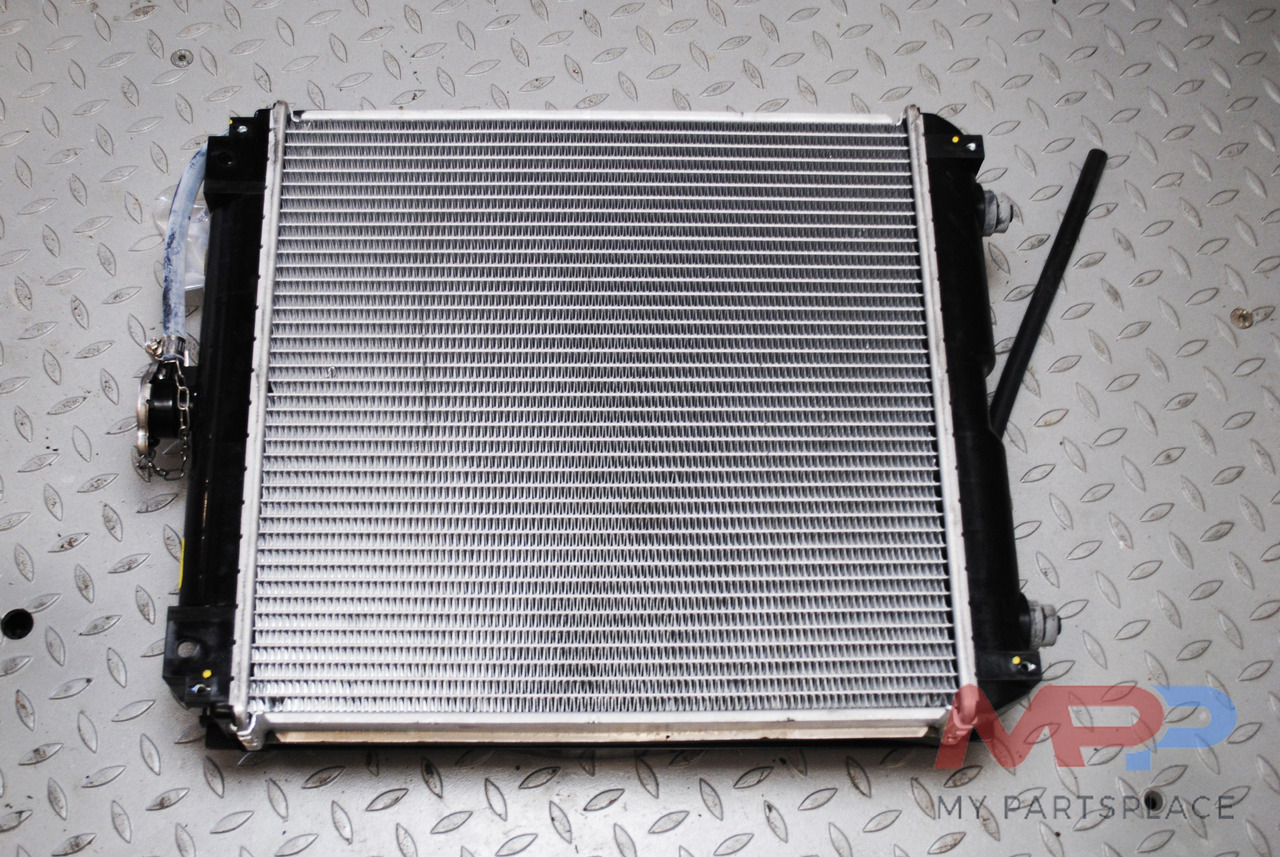 Mitsubishi Mitsubishi S3L2 Radiator 31N4710070 - Motor: foto 1 Mitsubishi Mitsubishi S3L2 Radiator 31N4710070 - Motor: foto 1