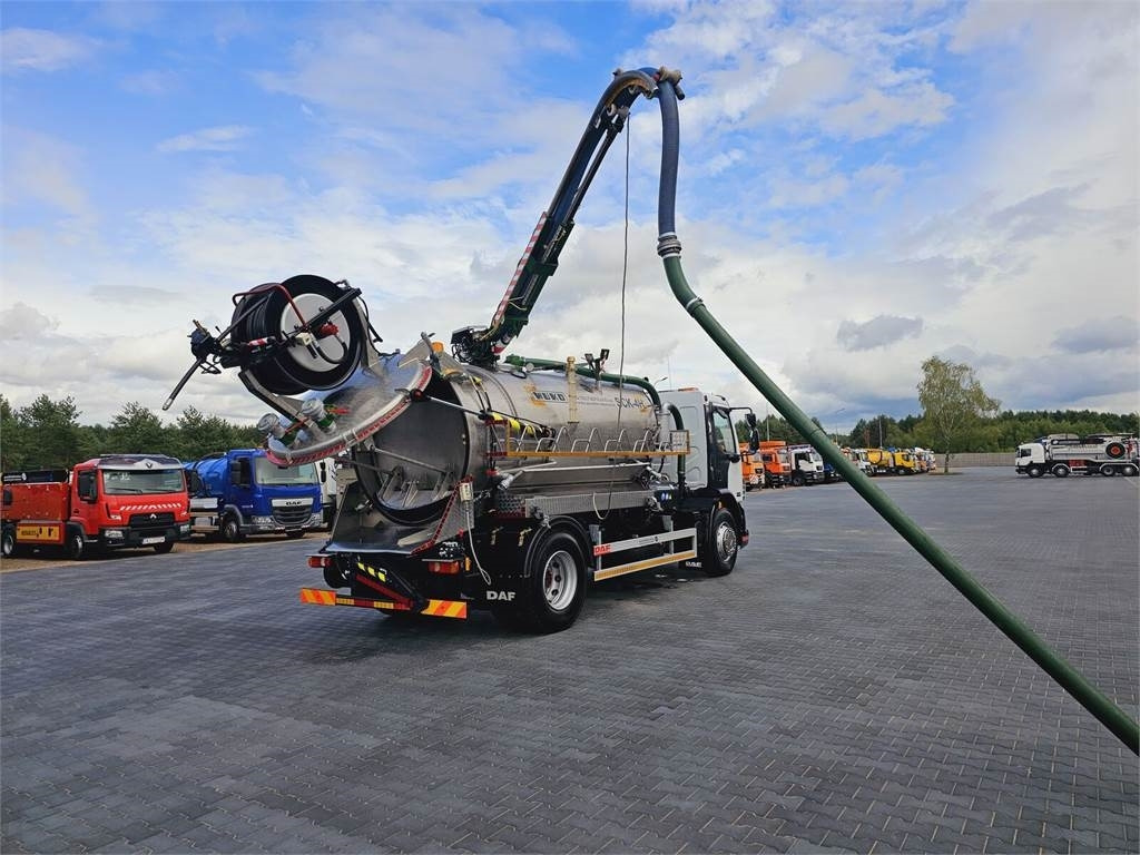 DAF WUKO SCK-4HW for collecting waste liquid separator  - Caminhão limpa fossa: foto 1 DAF WUKO SCK-4HW for collecting waste liquid separator  - Caminhão limpa fossa: foto 1