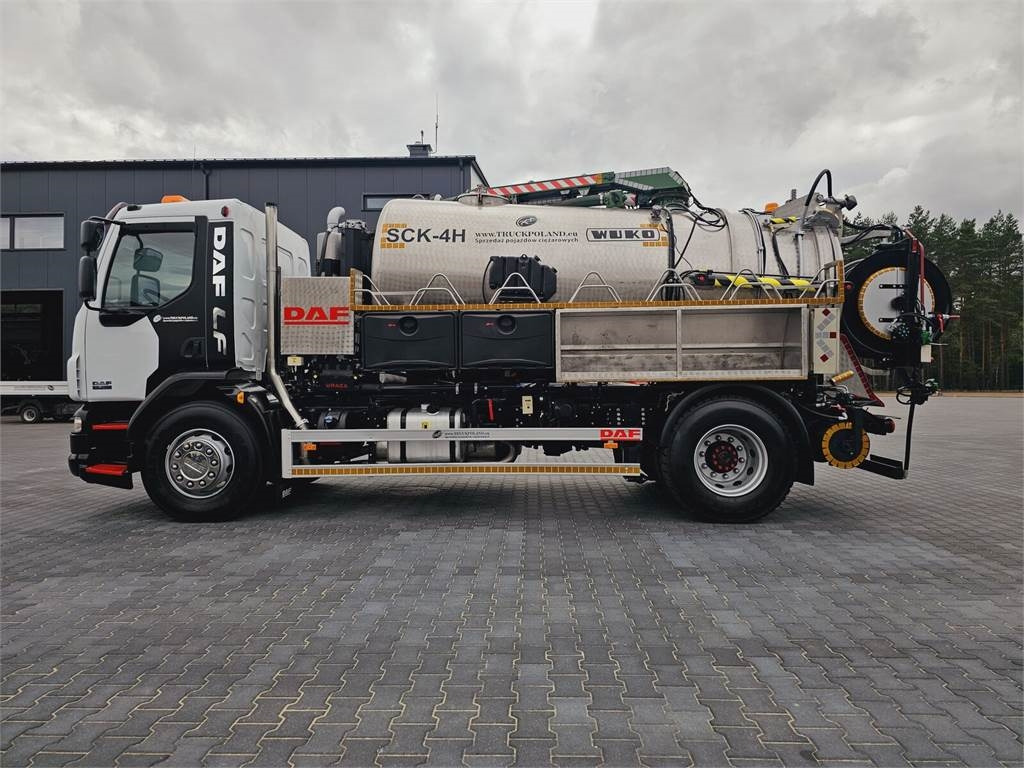 DAF WUKO SCK-4HW for collecting waste liquid separator - Caminhão limpa fossa: foto 4 DAF WUKO SCK-4HW for collecting waste liquid separator - Caminhão limpa fossa: foto 4