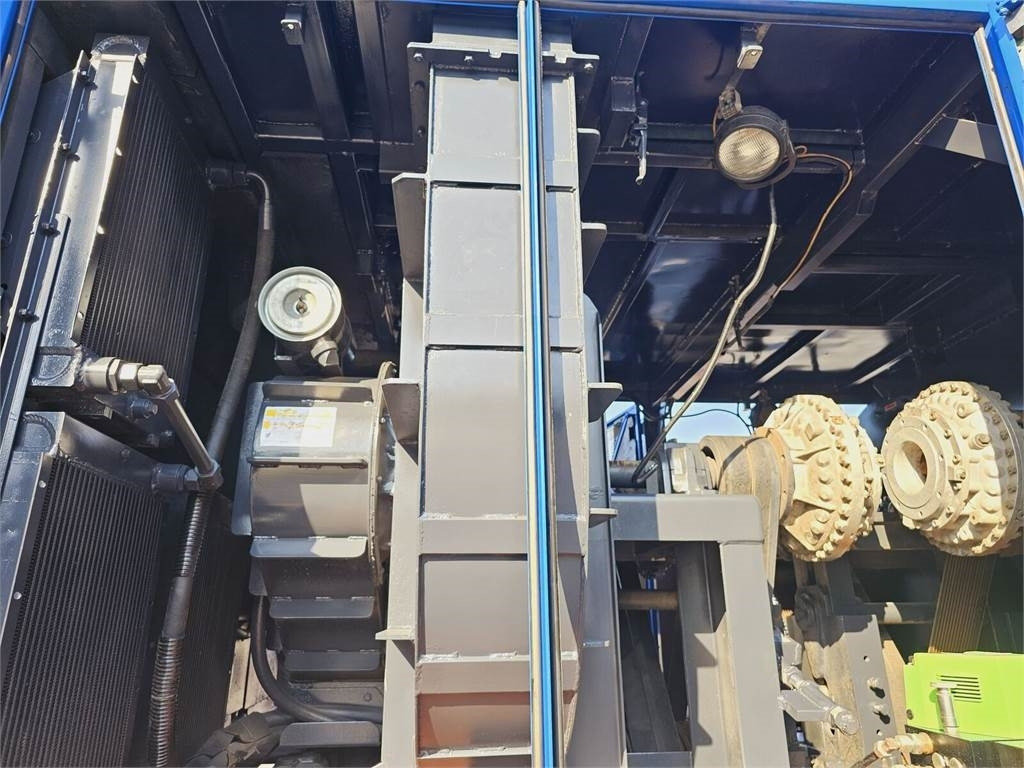 Caminhão limpa fossa Iveco MTS 4 x TURBINE MTS 4 x TURBINE Saugbagger vacuum: foto 3