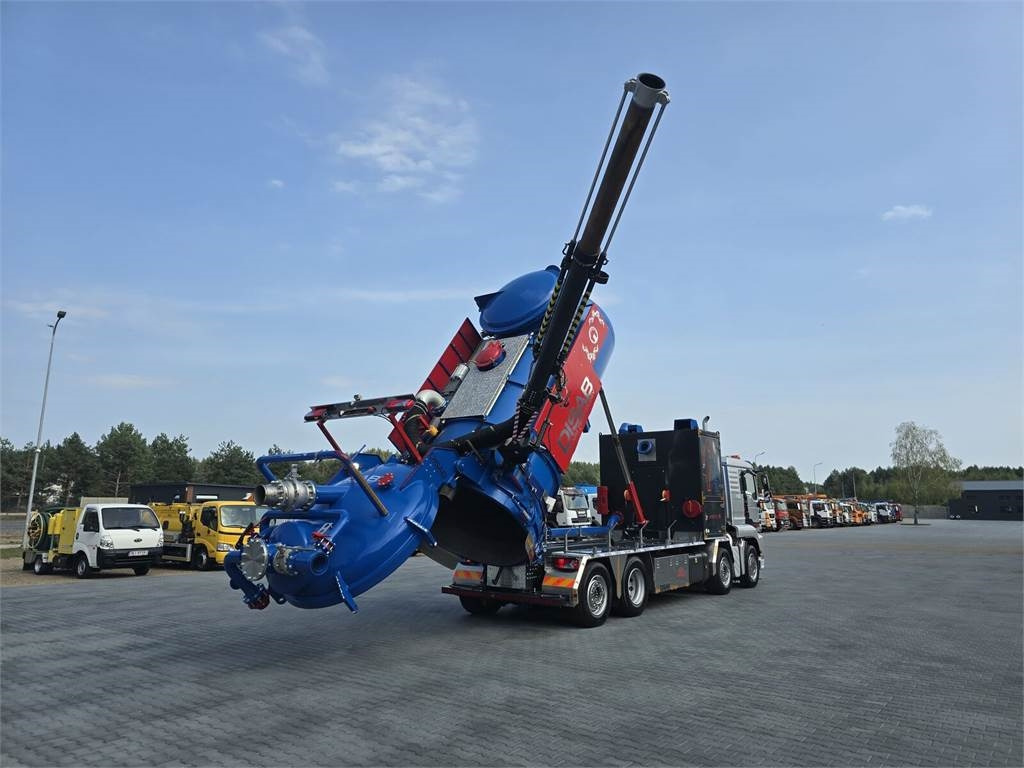MAN Disab Centurion P210/9 ADR Vacuum suction-blowing - Caminhão limpa fossa: foto 1 MAN Disab Centurion P210/9 ADR Vacuum suction-blowing - Caminhão limpa fossa: foto 1
