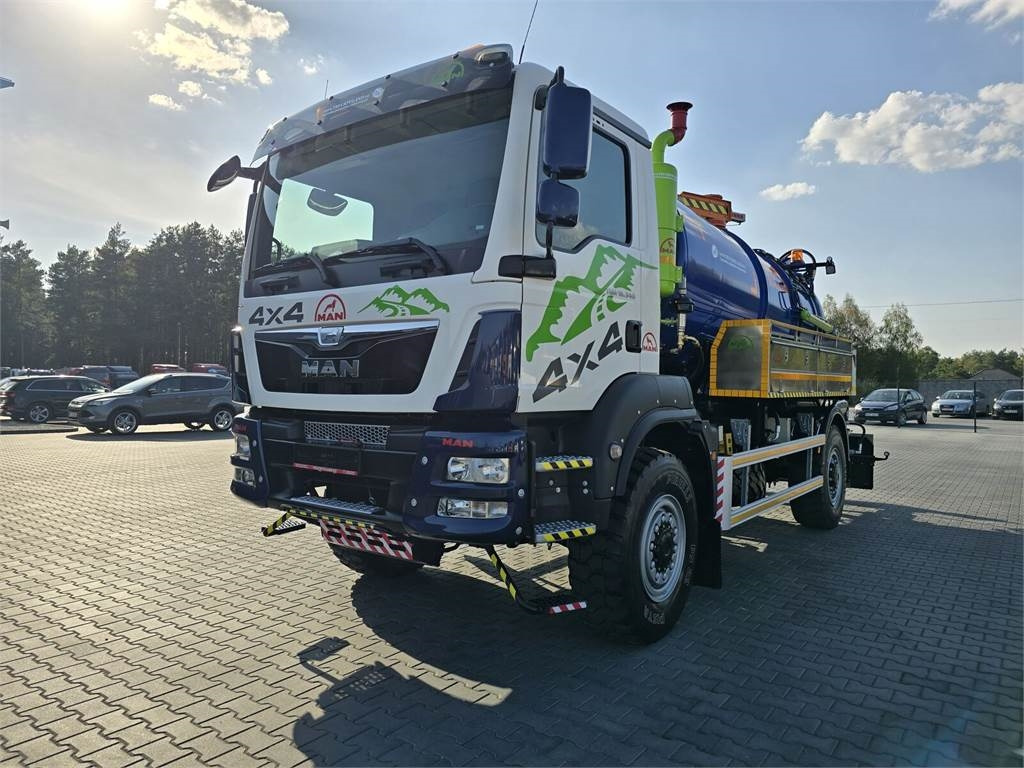 MAN TGM 4x4 GAMON PW8 for collecting liquid waste sepa - Caminhão limpa fossa: foto 3 MAN TGM 4x4 GAMON PW8 for collecting liquid waste sepa - Caminhão limpa fossa: foto 3