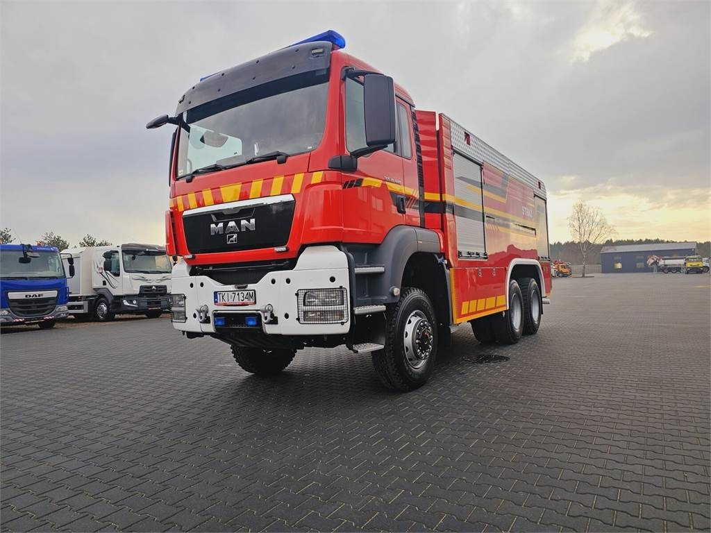 MAN TGS 26.440 6x6 9500 l water + 950 foam Stolarczyk - Carro de bombeiro: foto 1 MAN TGS 26.440 6x6 9500 l water + 950 foam Stolarczyk - Carro de bombeiro: foto 1