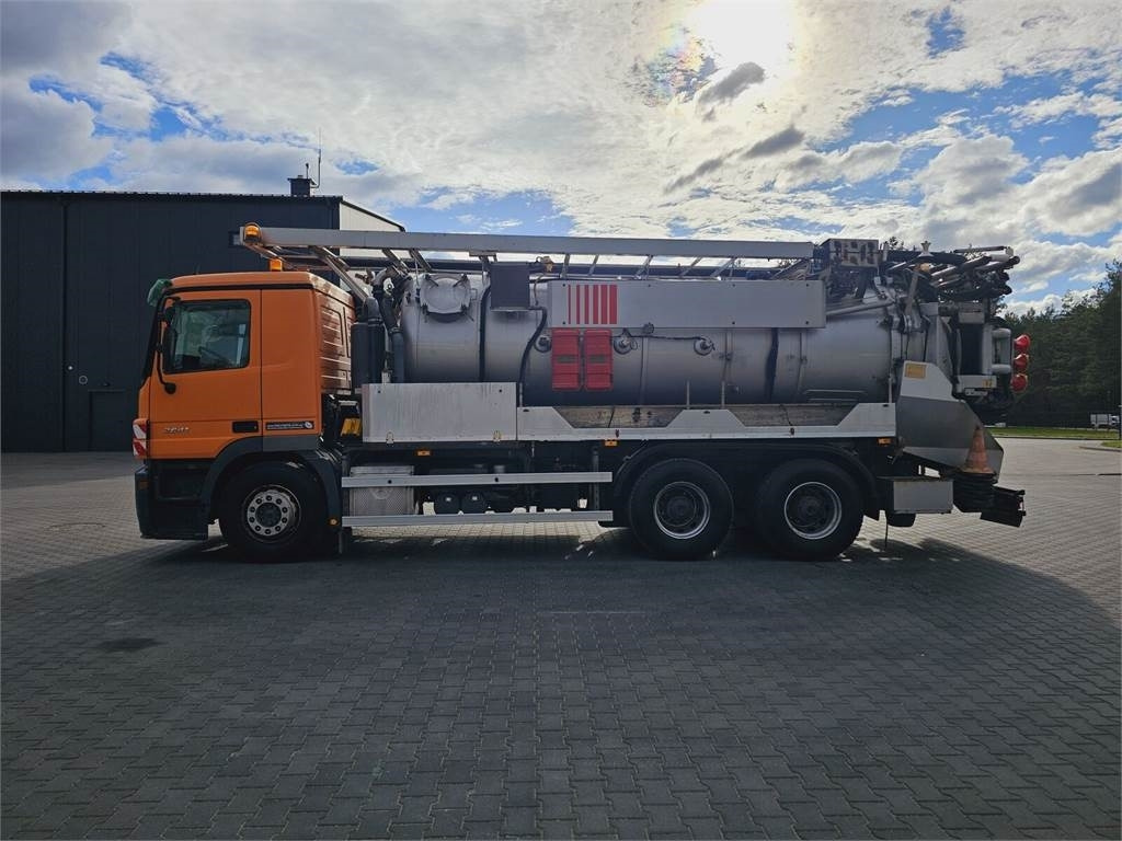 Mercedes-Benz WUKO KROLL COMBI FOR SEWER CLEANING - Caminhão limpa fossa: foto 5 Mercedes-Benz WUKO KROLL COMBI FOR SEWER CLEANING - Caminhão limpa fossa: foto 5