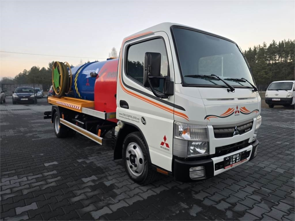Mitsubishi ROM SMART COMBI WUKO HOT WATER FOR CLEANING SEWAGE - Caminhão limpa fossa: foto 2 Mitsubishi ROM SMART COMBI WUKO HOT WATER FOR CLEANING SEWAGE - Caminhão limpa fossa: foto 2