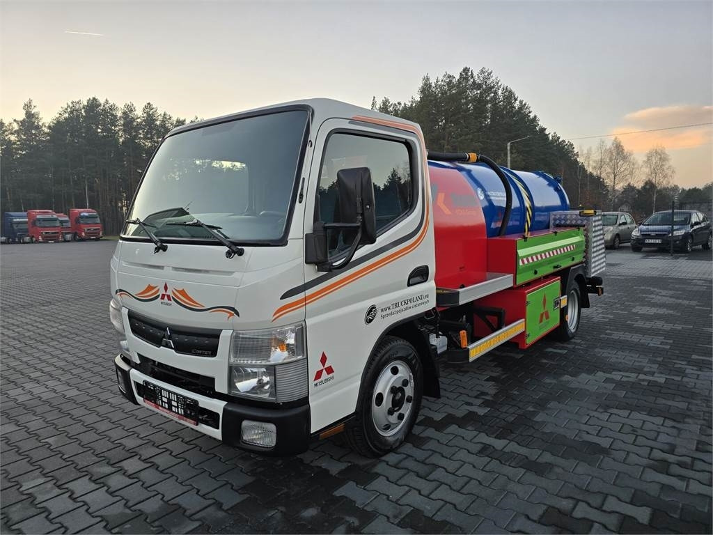 Mitsubishi ROM SMART COMBI WUKO HOT WATER FOR CLEANING SEWAGE - Caminhão limpa fossa: foto 3 Mitsubishi ROM SMART COMBI WUKO HOT WATER FOR CLEANING SEWAGE - Caminhão limpa fossa: foto 3