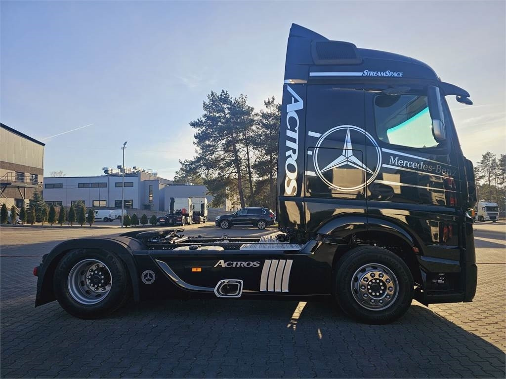 Mercedes-Benz ACTROS 1843 - Tractor: foto 5 Mercedes-Benz ACTROS 1843 - Tractor: foto 5