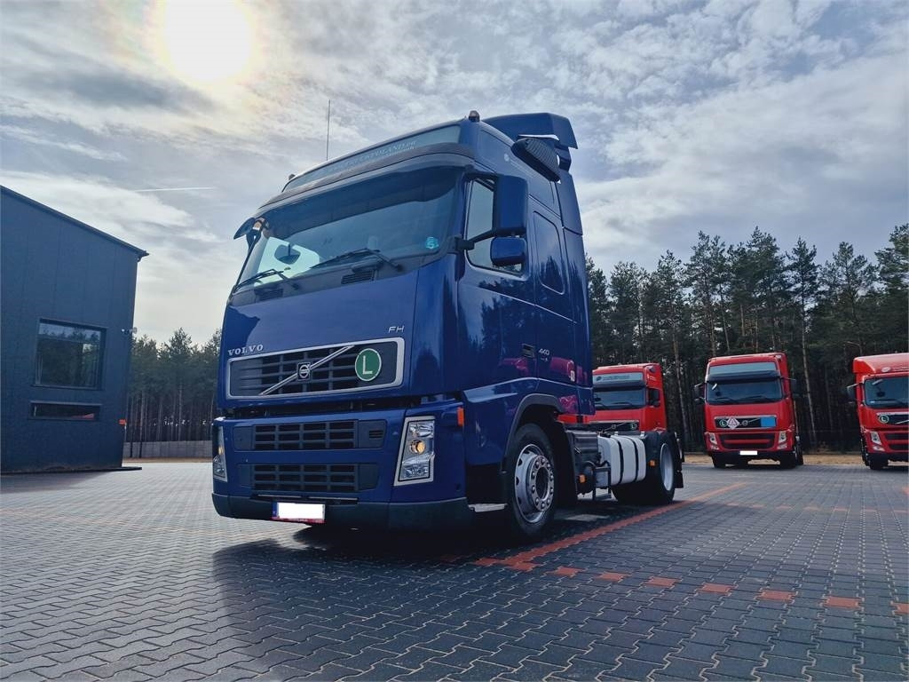 Volvo FH 13 440 - Tractor: foto 1 Volvo FH 13 440 - Tractor: foto 1