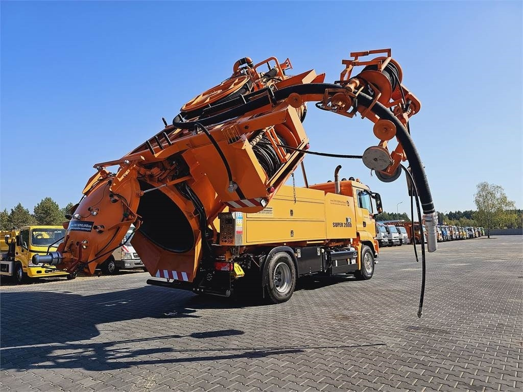 MAN Wiedemann SUPER 2000 4x2 WUKO RECYKLING for collec - Veículo municipal/ Especial: foto 1 MAN Wiedemann SUPER 2000 4x2 WUKO RECYKLING for collec - Veículo municipal/ Especial: foto 1