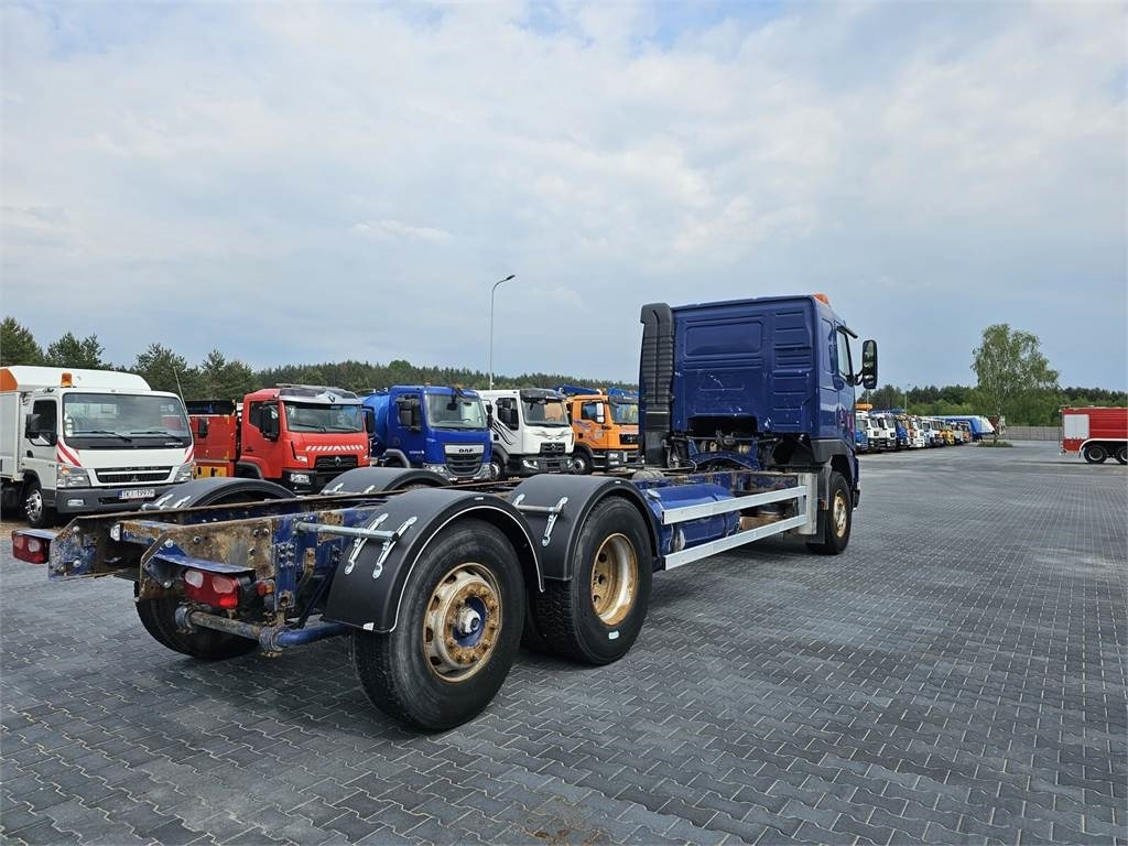 Volvo FH 16 470 KM 6x2 low mileage 229700 km !!!! - Estrutura/ Châssis para Camião: foto 4 Volvo FH 16 470 KM 6x2 low mileage 229700 km !!!! - Estrutura/ Châssis para Camião: foto 4