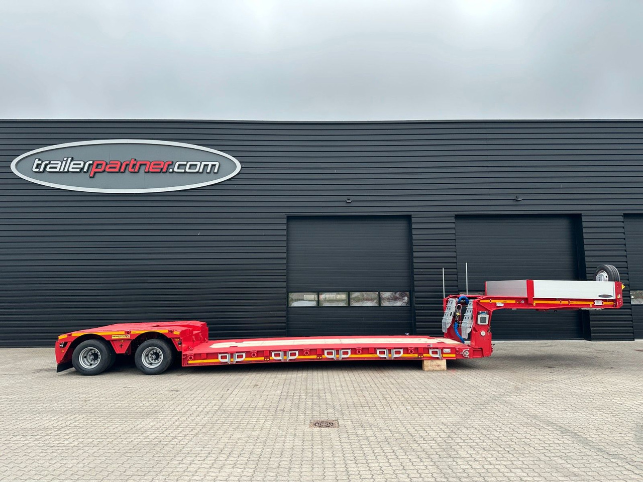 Faymonville 2 achs tiefbett / 2 x ausziehbar / 16.850 mm - Semi-reboque baixa: foto 2 Faymonville 2 achs tiefbett / 2 x ausziehbar / 16.850 mm - Semi-reboque baixa: foto 2