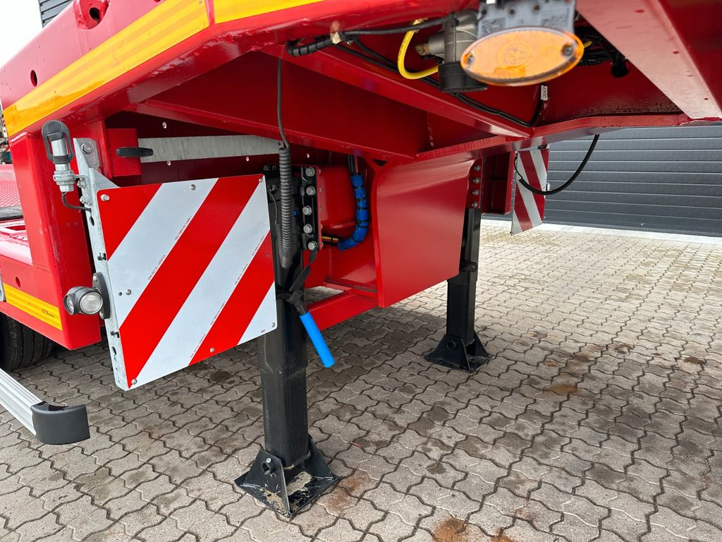 Faymonville Maxtrailer MAX 100 5 achs tieflader Faymonville Maxtrailer MAX 100 5 achs tieflader - Semi-reboque baixa: foto 5 Faymonville Maxtrailer MAX 100 5 achs tieflader Faymonville Maxtrailer MAX 100 5 achs tieflader - Semi-reboque baixa: foto 5