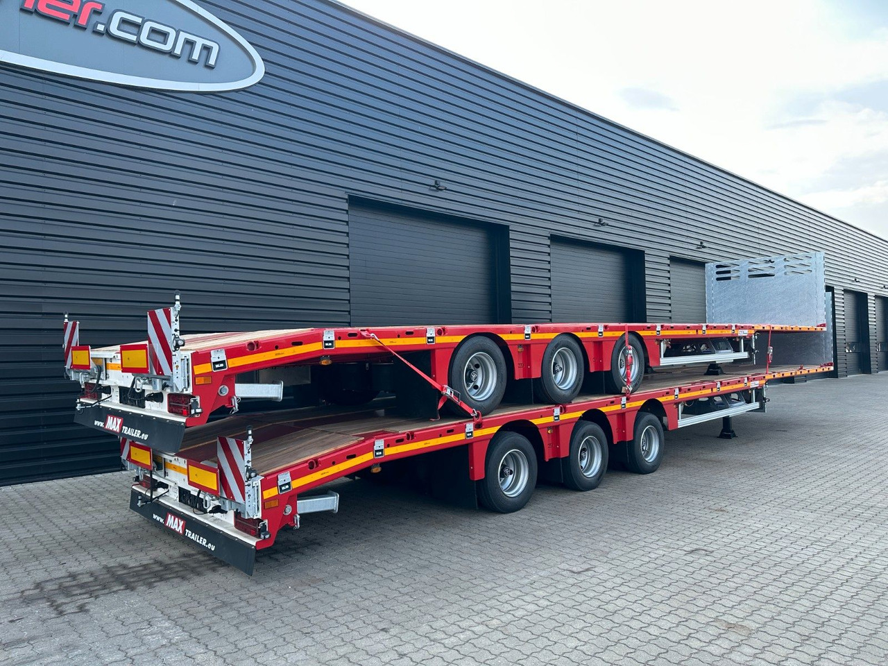Faymonville Maxtrailer MAX 200 3 achs MEGA - Semi-reboque plataforma/ Caixa aberta: foto 2 Faymonville Maxtrailer MAX 200 3 achs MEGA - Semi-reboque plataforma/ Caixa aberta: foto 2