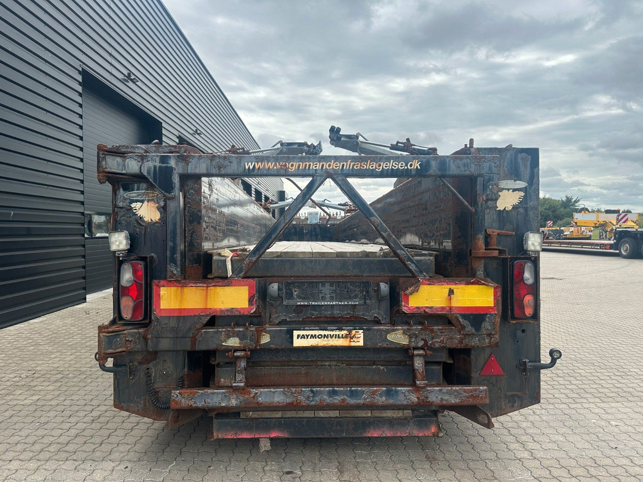 Semi-reboque baixa Faymonville Prefamax 3 achs innenlader: foto 9 Semi-reboque baixa Faymonville Prefamax 3 achs innenlader: foto 9