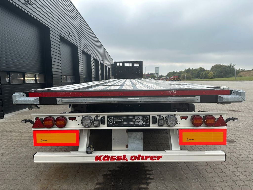 Semi-reboque baixa novo Kässbohrer 3 achs 13.600 mm Plateu: foto 10