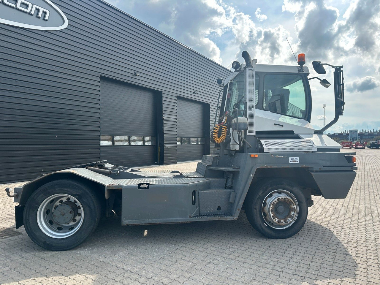Terberg TT222 - Tractor de terminal: foto 2 Terberg TT222 - Tractor de terminal: foto 2