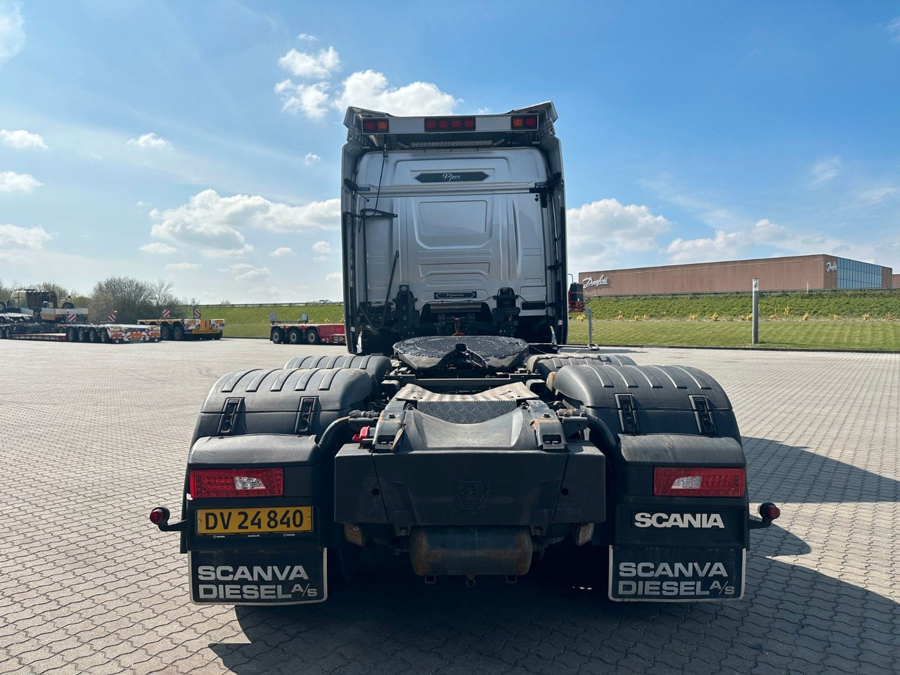 Scania R 730 6x4 Scania R 730 V8 6x4 - Tractor: foto 4 Scania R 730 6x4 Scania R 730 V8 6x4 - Tractor: foto 4