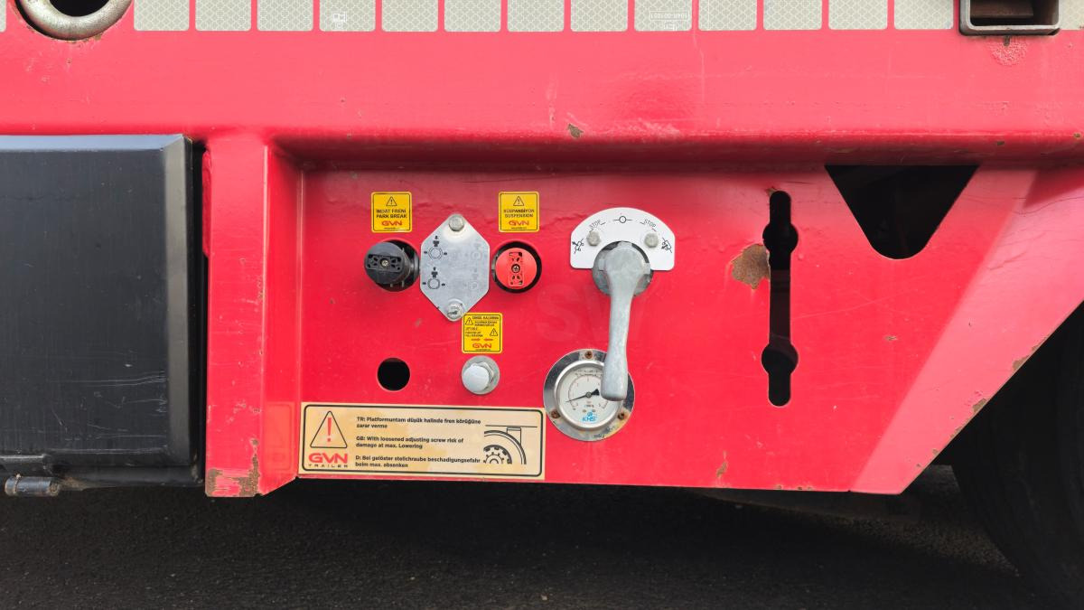 GVN Trailers GVN429 - Semi-reboque baixa: foto 3 GVN Trailers GVN429 - Semi-reboque baixa: foto 3