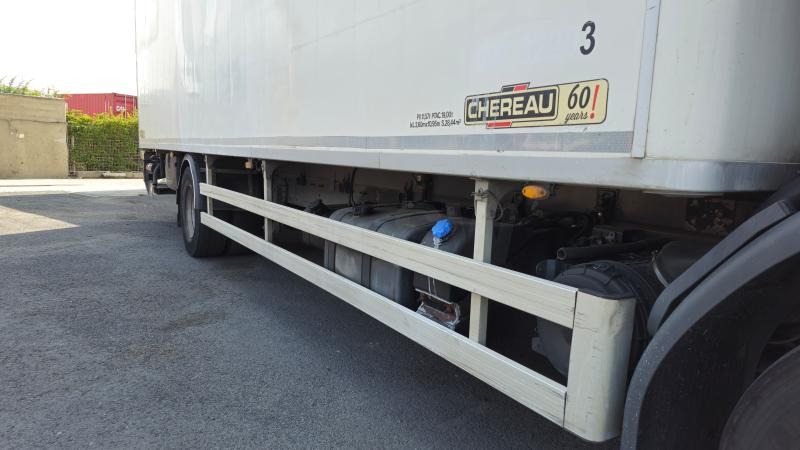 Renault Midlum 270 DXI - Camião frigorífico: foto 2 Renault Midlum 270 DXI - Camião frigorífico: foto 2