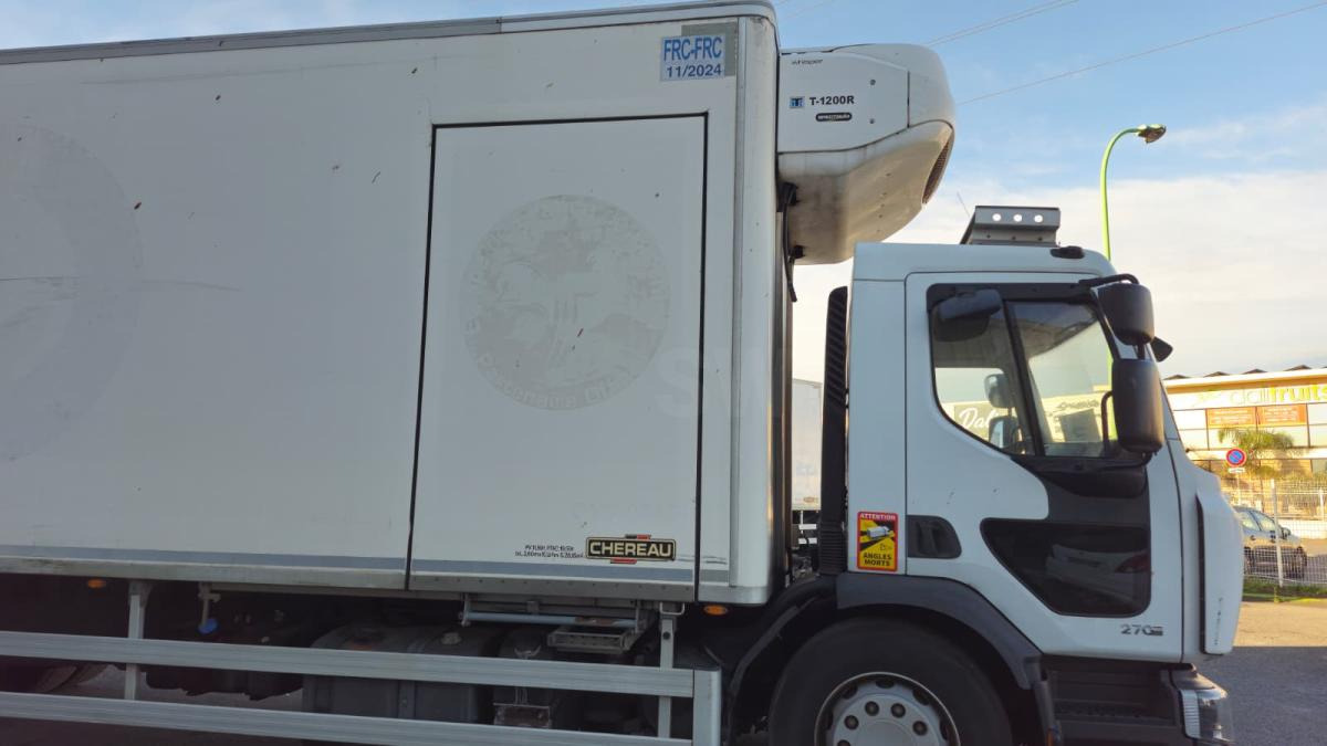 Renault Premium 270 DXI - Camião frigorífico: foto 4 Renault Premium 270 DXI - Camião frigorífico: foto 4